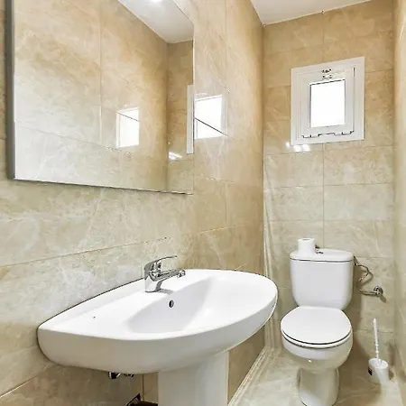 3-bedroom Cozy Tenerife شقة
